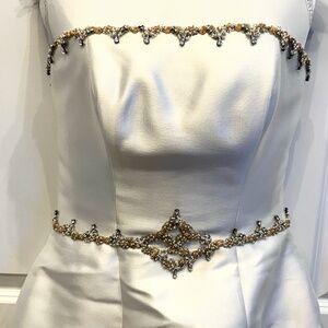 EUC- Mary’s wedding/ formal dress